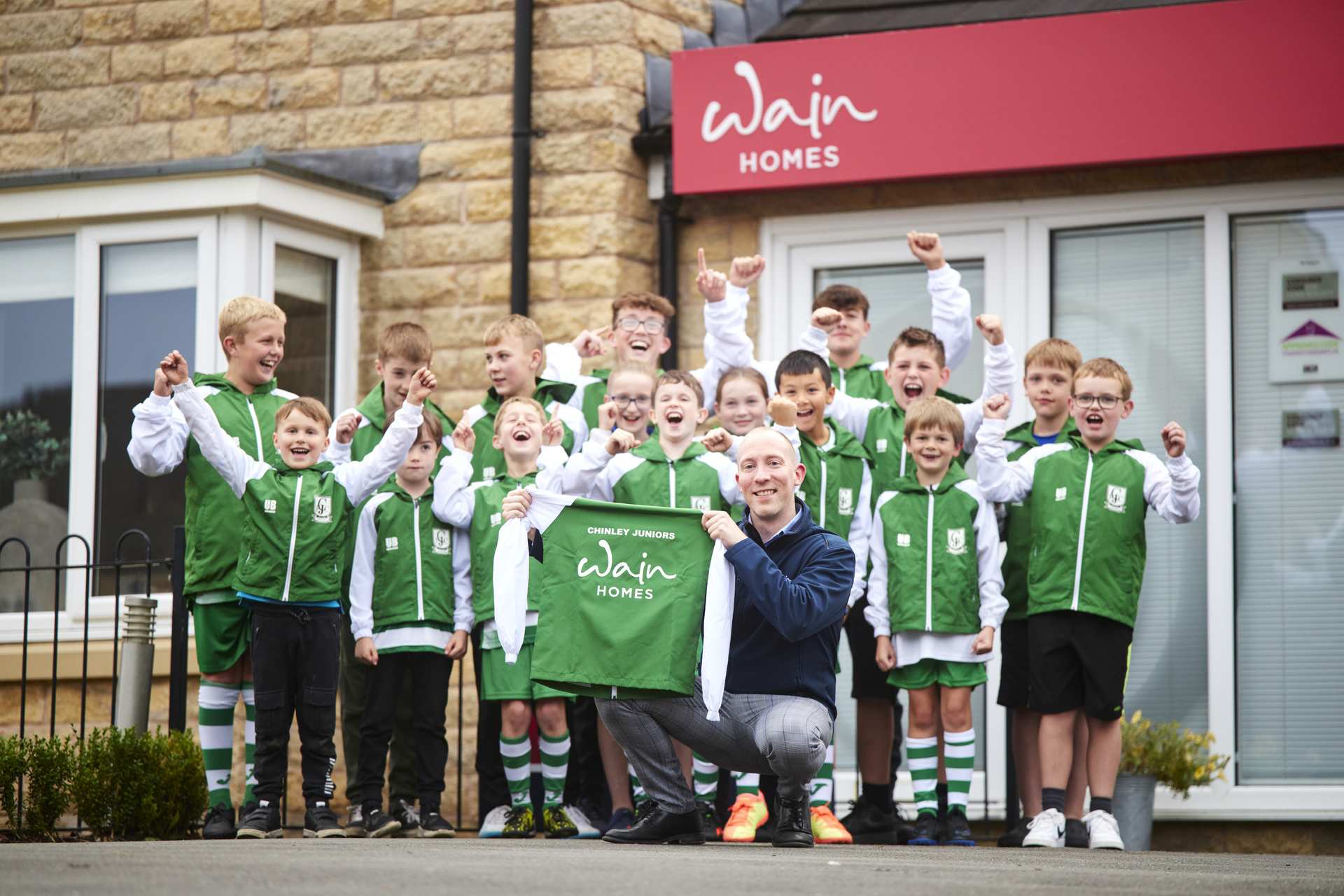 Chinley Juniors FC Wraps Up Housebuilder Deal